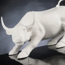 VGnewtrend Toro di Wall Street Scultura bianca di grandi dimensioni