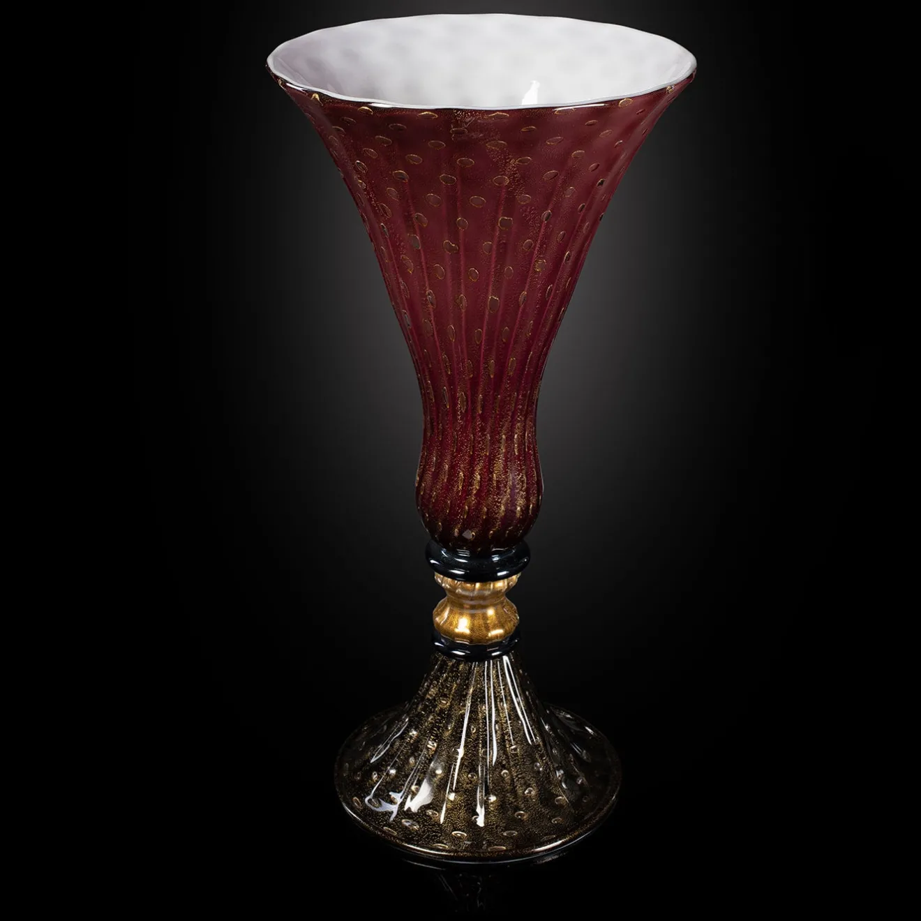 Officine di Murano 1295 Vaso con piede in oro e rubino Stmtrub