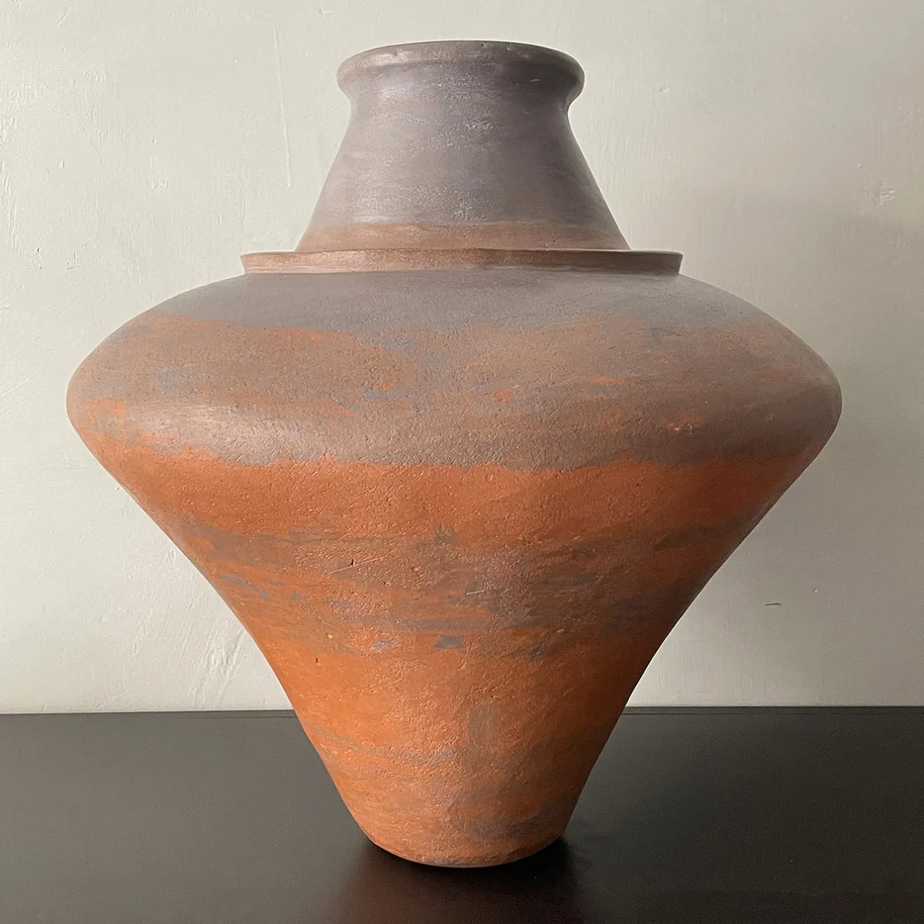 Pottery Roma Vaso decorativo in gres rosso e nero n.88