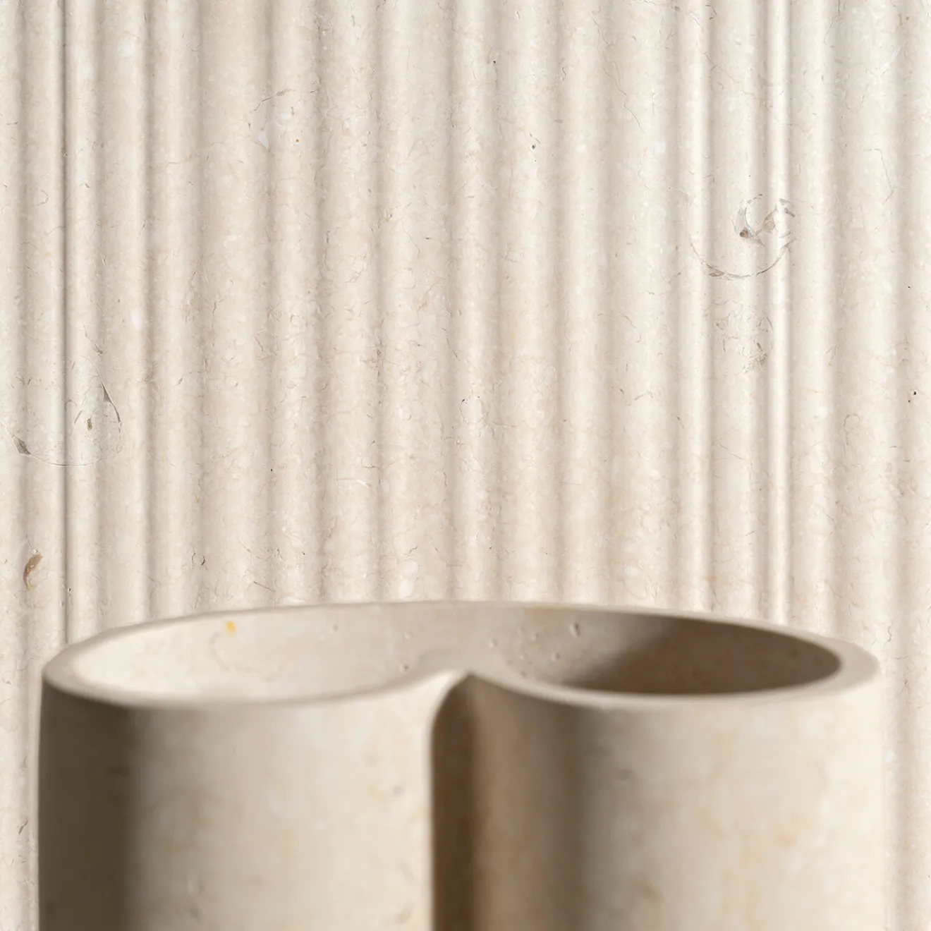 Luce Di Carrara Vaso Decorativo in Marmo Beige Medio Muze