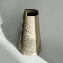 StudioNudo Vaso decorativo trasparente Raku tagliato alto