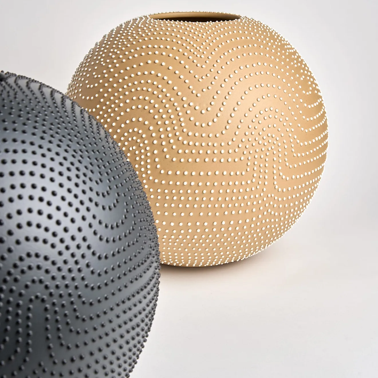 Nuove Forme Vaso giallo Arkadia di Stefania Vasques