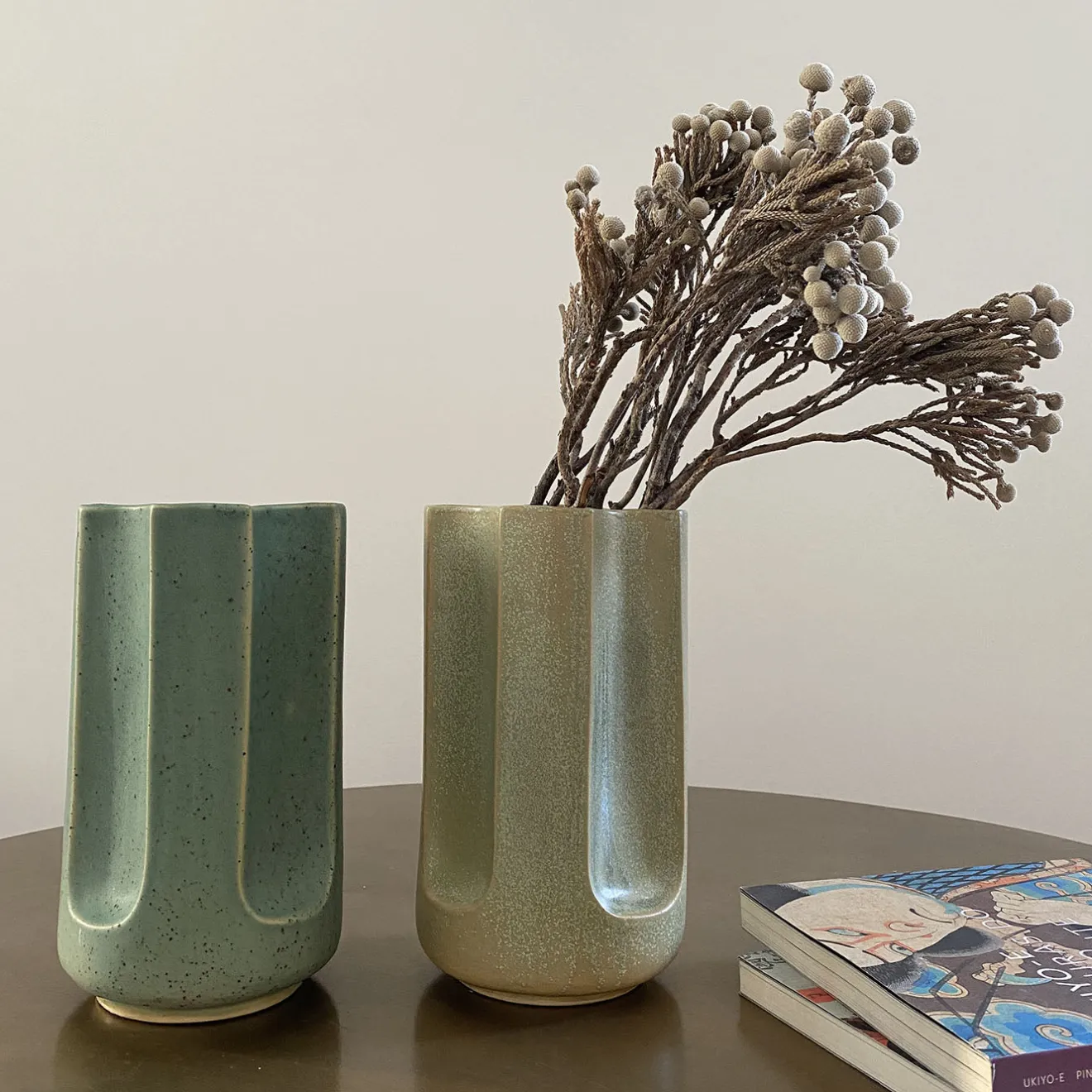 mg12 by Monica Geronimi Vaso Giuseppe Turquesa in ceramica smaltata blu opaco