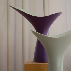 Rometti Vaso in Ceramica Viola Scuro Kàlla di Luca Binaglia