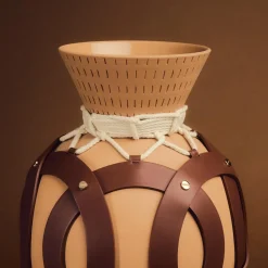 Rometti Vaso scultoreo in ceramica Golden Harvest per Borbonese by Sara Ricciardi