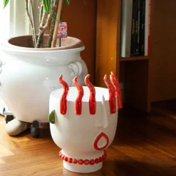 Patrizia Italiano Venditore ambulante di peperoni Ifigenia Vaso con testa di peperone